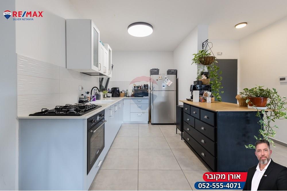 Apartment for Sale in פרדסיה - Image 6