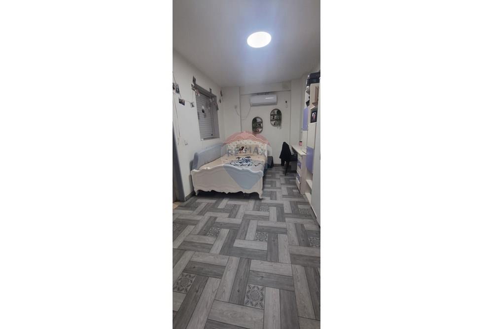 Apartment for Sale in Lod - Image 5