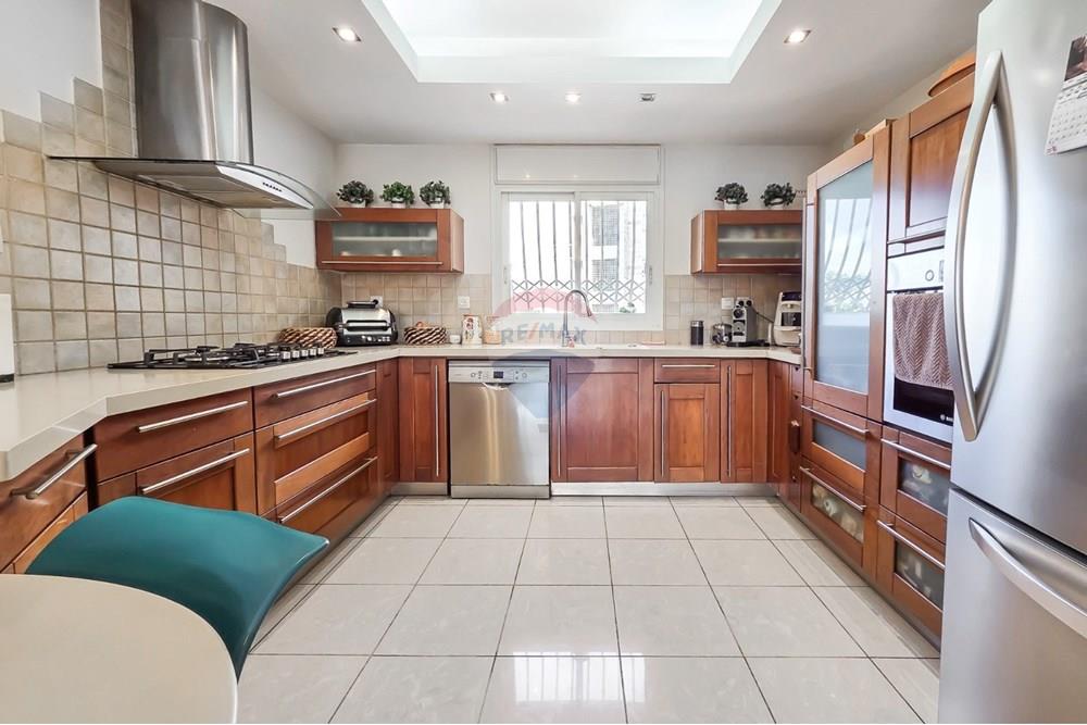 Apartment for Sale in קרית ביאליק - Image 2