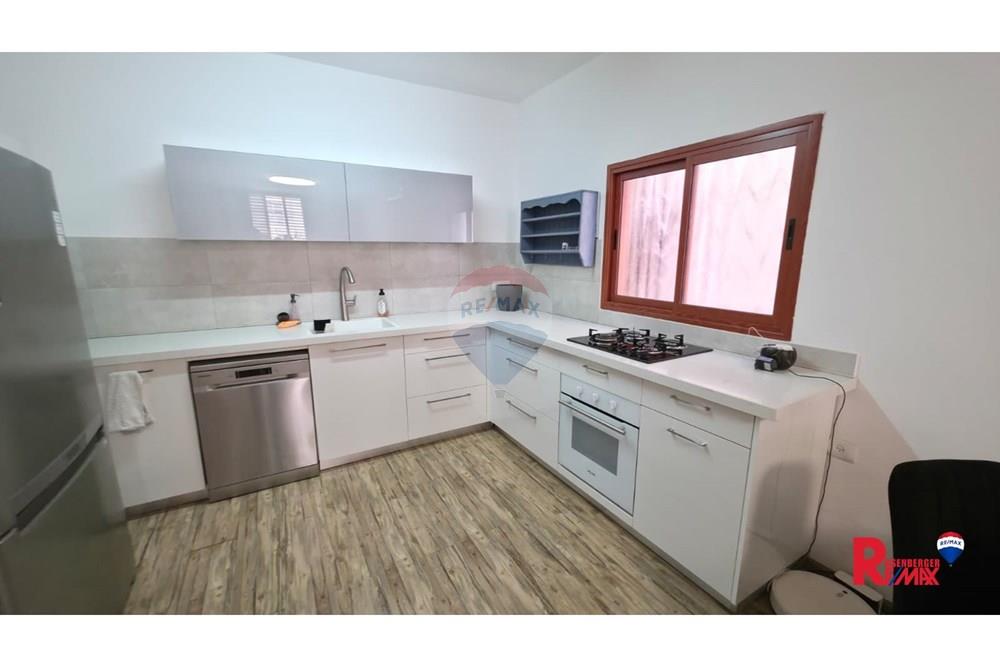 Apartment for Sale in Bat Yam - Image 5