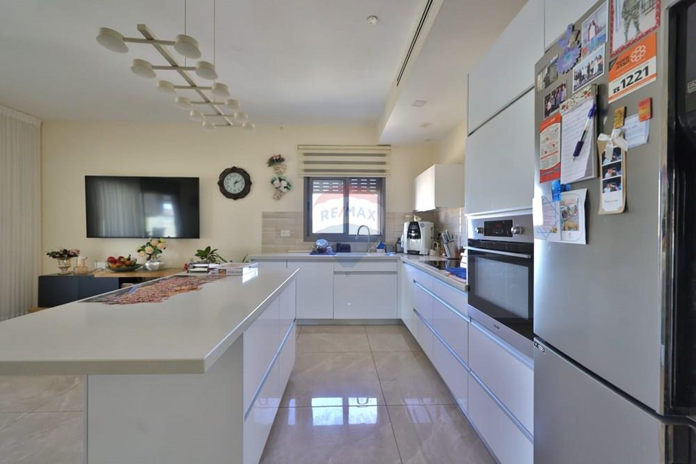 Apartment for Sale in קרית אתא - Image 4