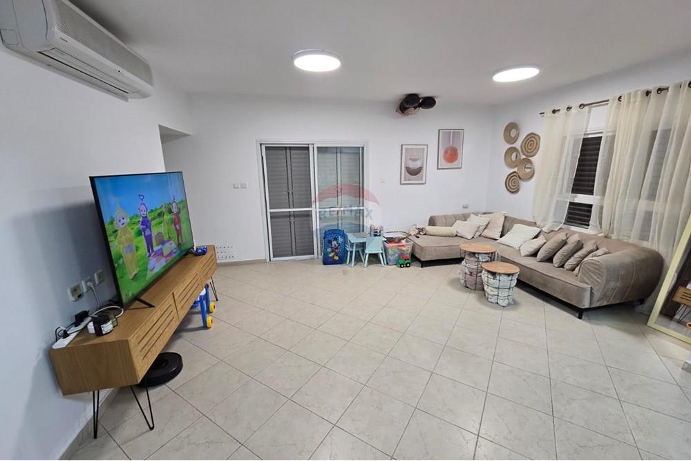 Apartment for Sale in Beer Sheva - Image 1