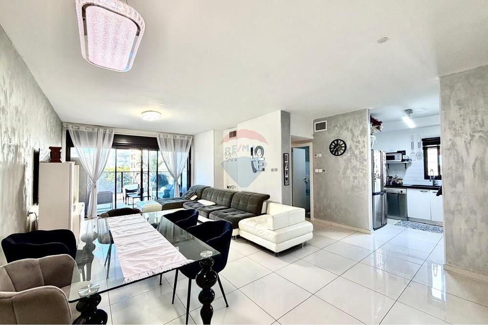 Apartment for Sale in Netanya - Image 6