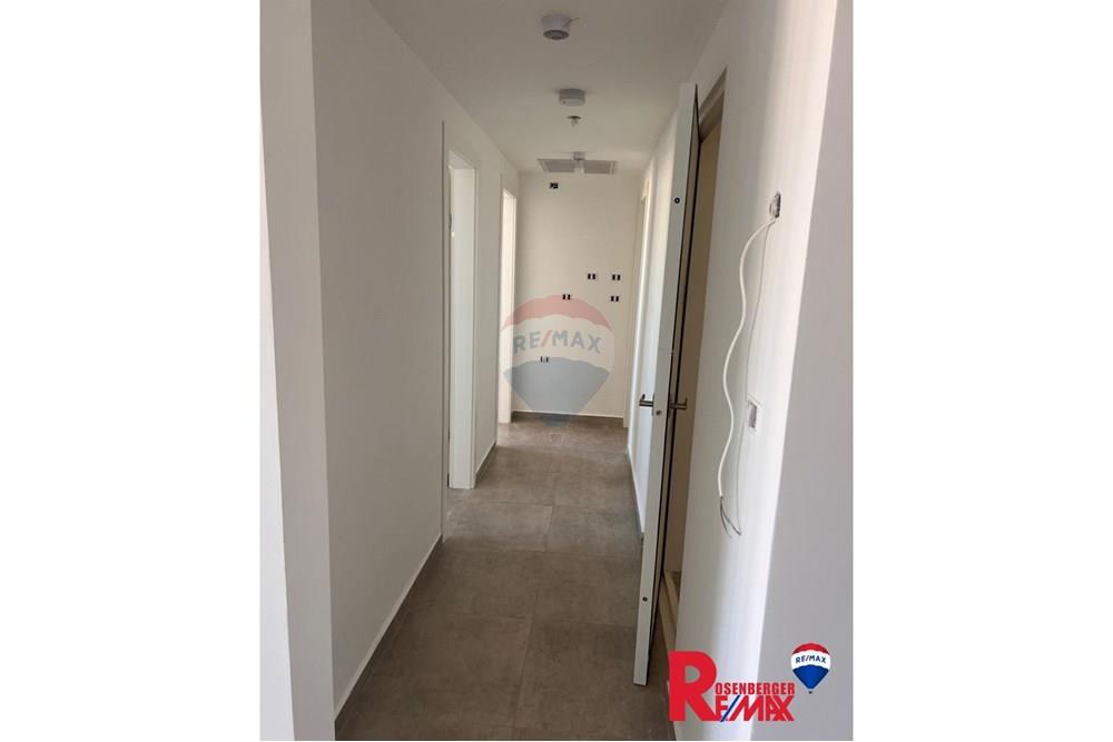 Apartment for Sale in Bat Yam - Image 3