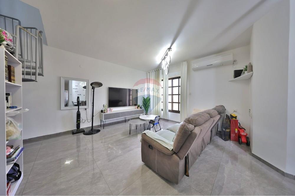 Apartment for Sale in קרית חיים - Image 4