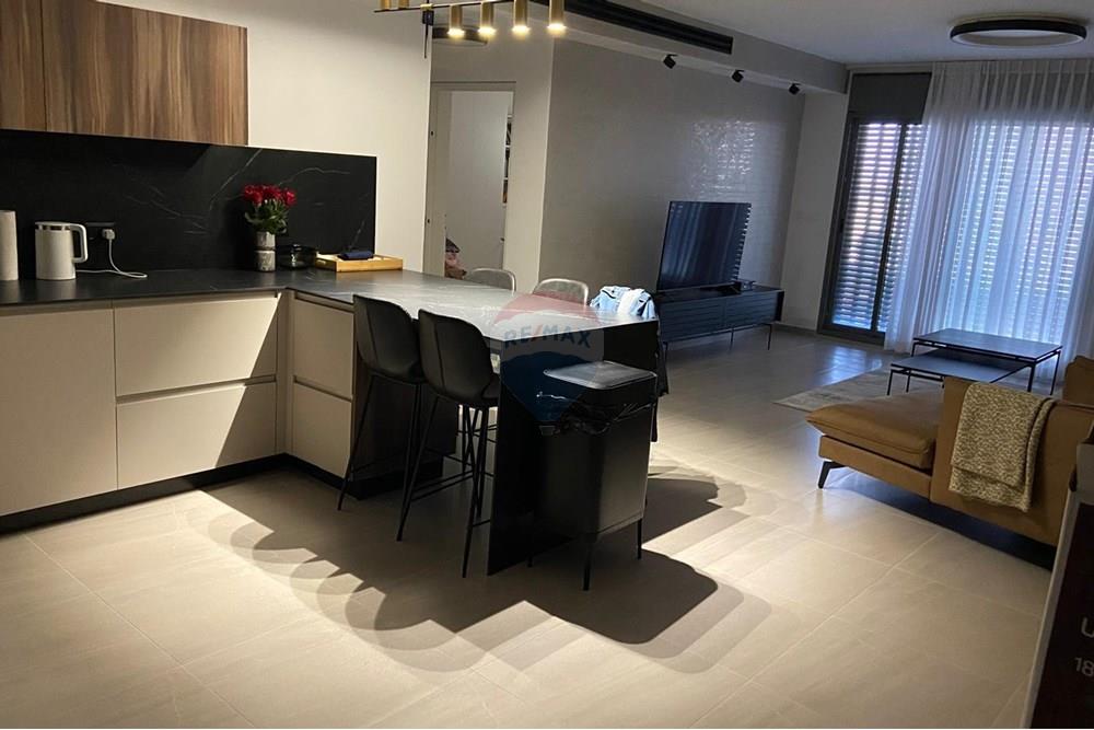 Apartment for Sale in Beer Sheva - Image 1