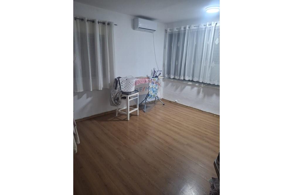 Apartment for Sale in קרית אתא - Image 2