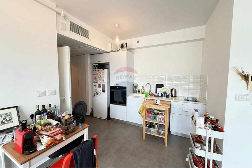 Apartment for Sale in Haifa - Image 4