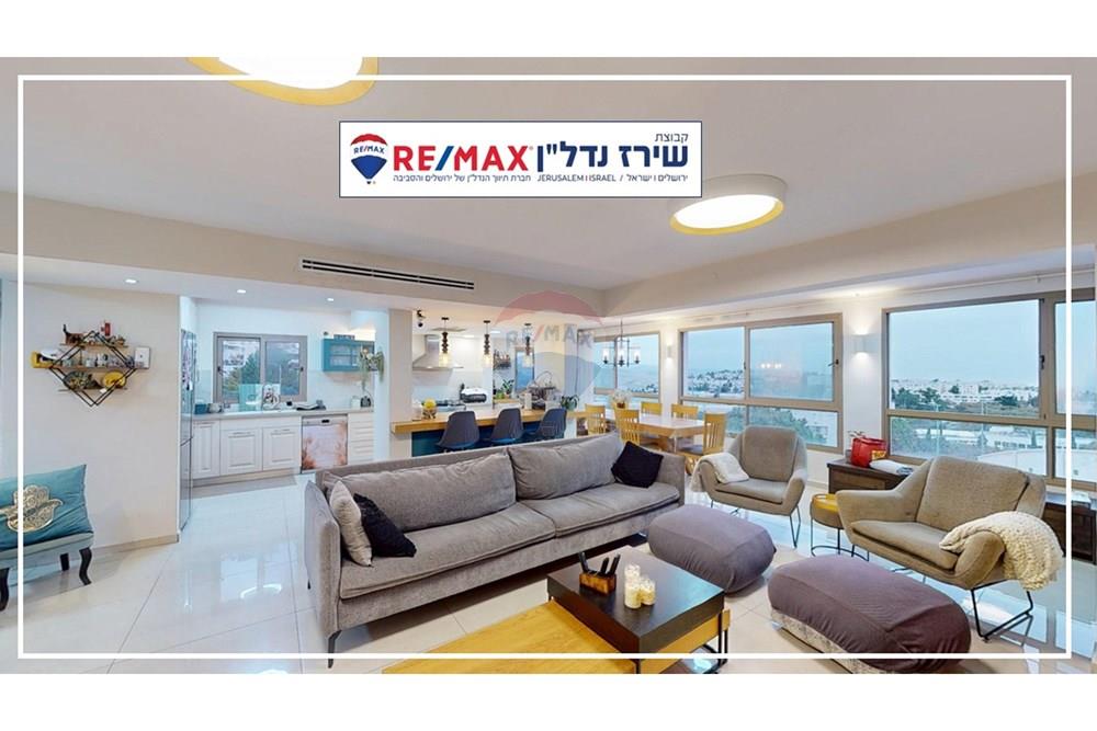 Apartment for Sale in Ma'ale Adumim - Image 4