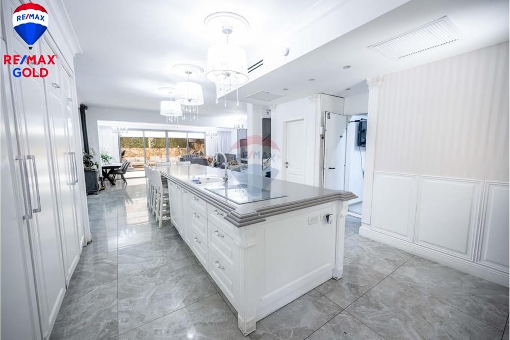 House for Sale in Modi'in - Image 5