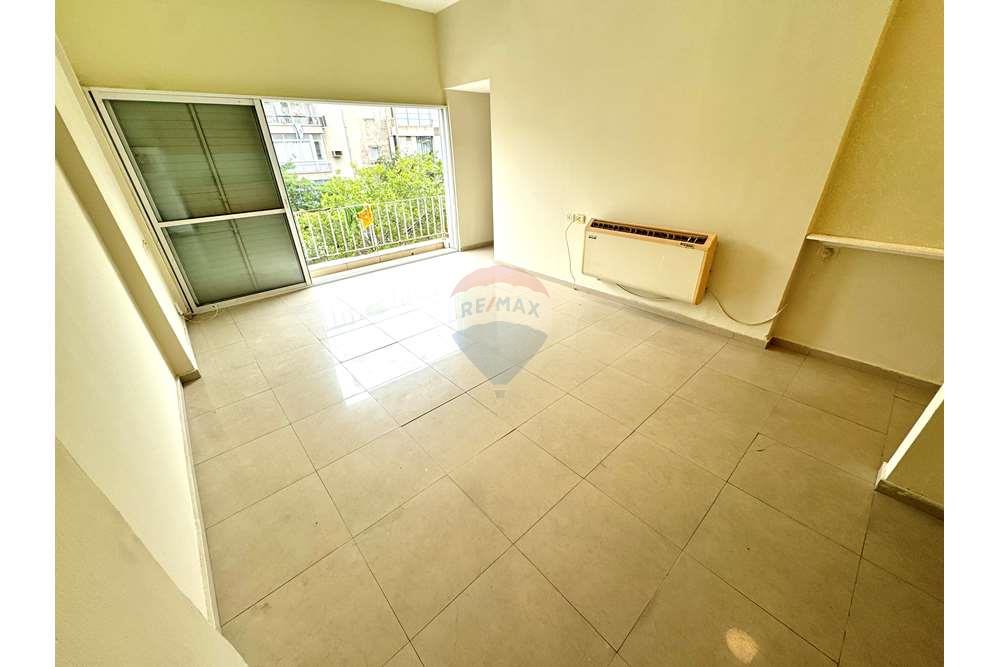 Apartment for Sale in Tel Aviv - Image 1