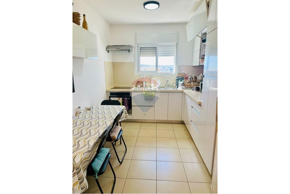 Apartment for Sale in Karmiel - Image 3