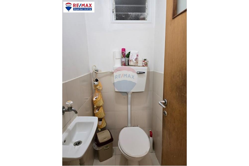 Apartment for Sale in קרית גת - Image 3