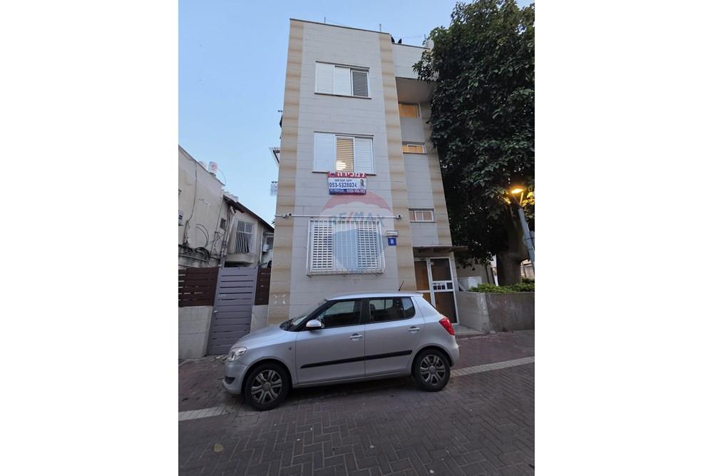 Apartment for Sale in Tel Aviv - Image 7