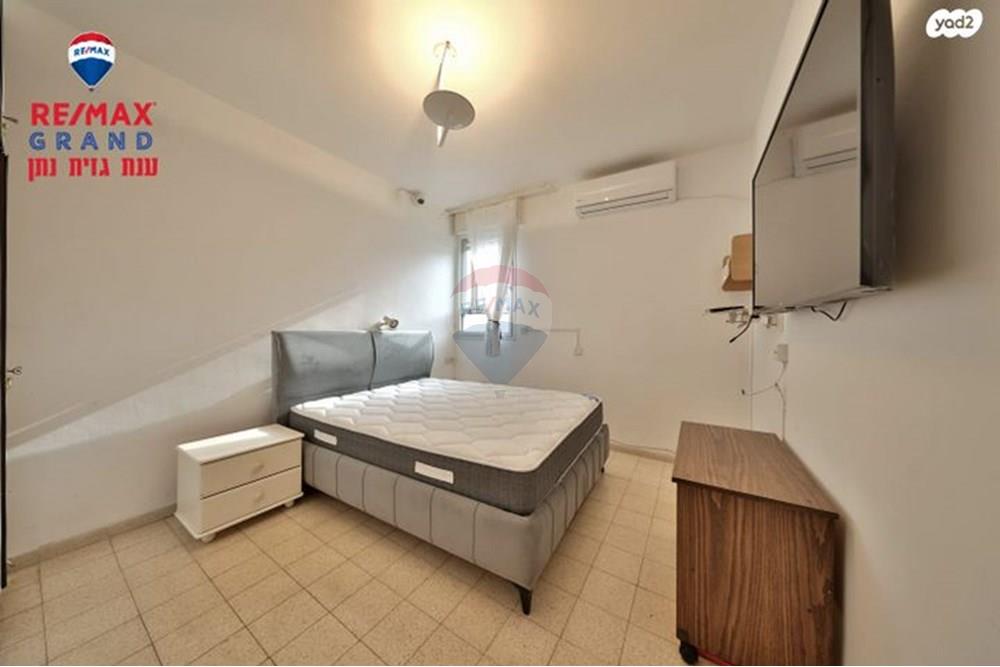 Apartment for Sale in Haifa - Image 4