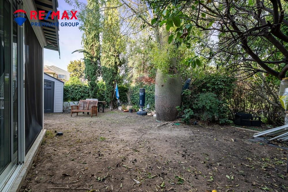 Apartment for Sale in שוהם - Image 2