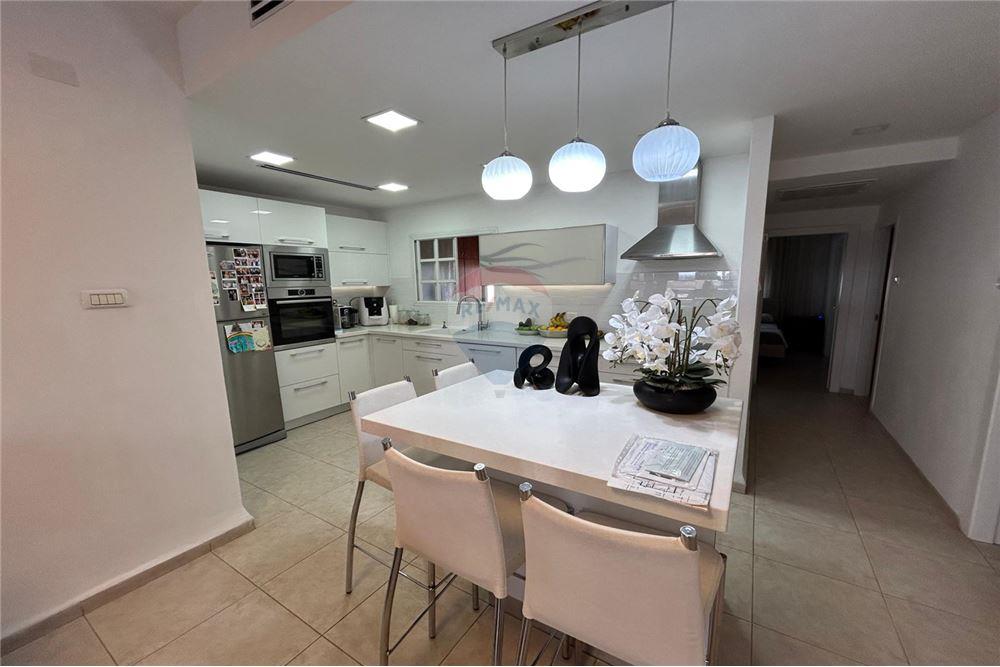 Apartment for Sale in קרית אתא - Image 4