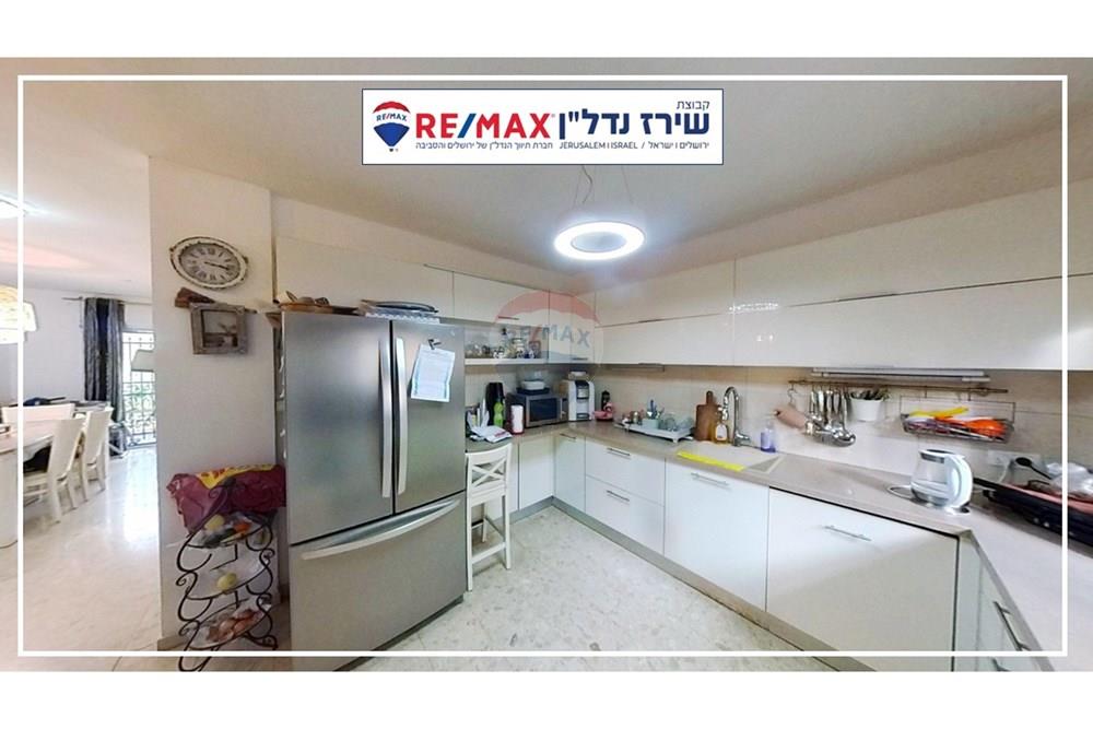 Apartment for Sale in Jerusalem - Image 7