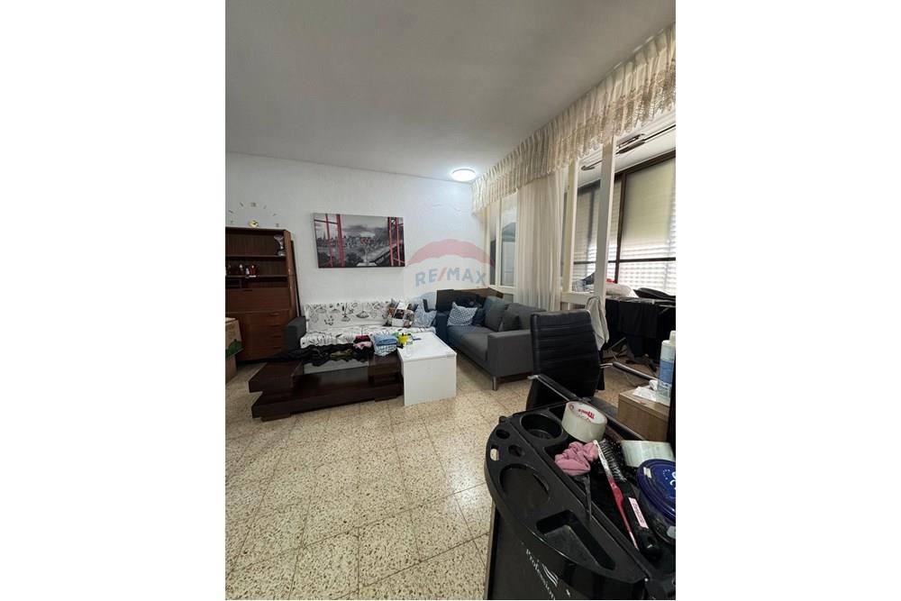 Apartment for Sale in קרית ביאליק - Image 2