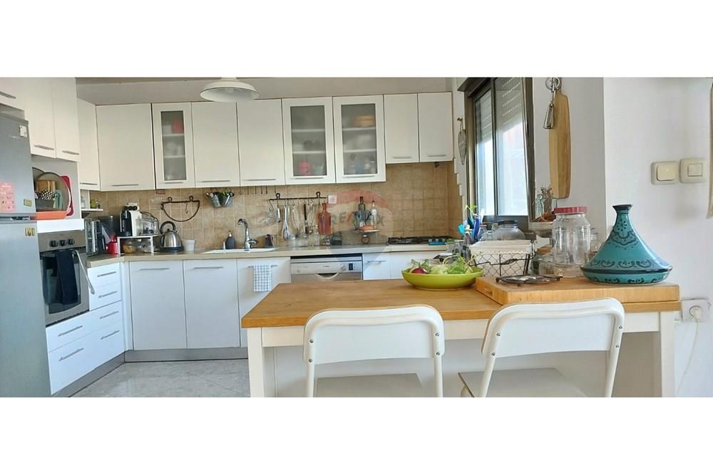 Apartment for Sale in Modi'in - Image 3