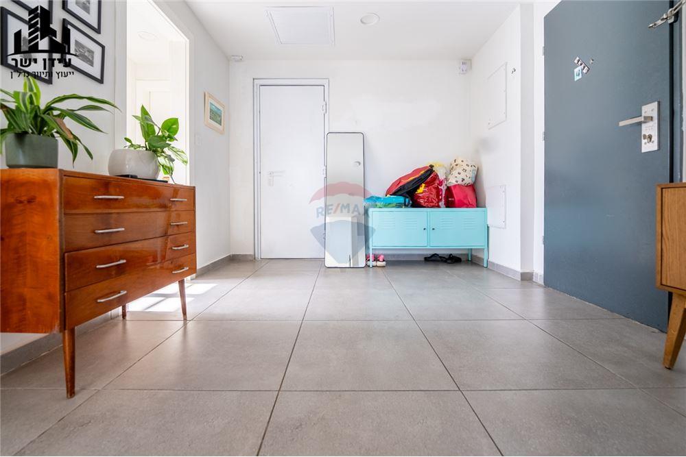 Apartment for Sale in Tel Aviv - Image 5