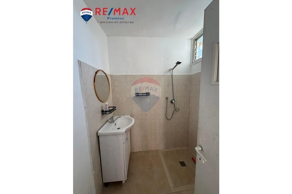 Apartment for Sale in Ashkelon - Image 3