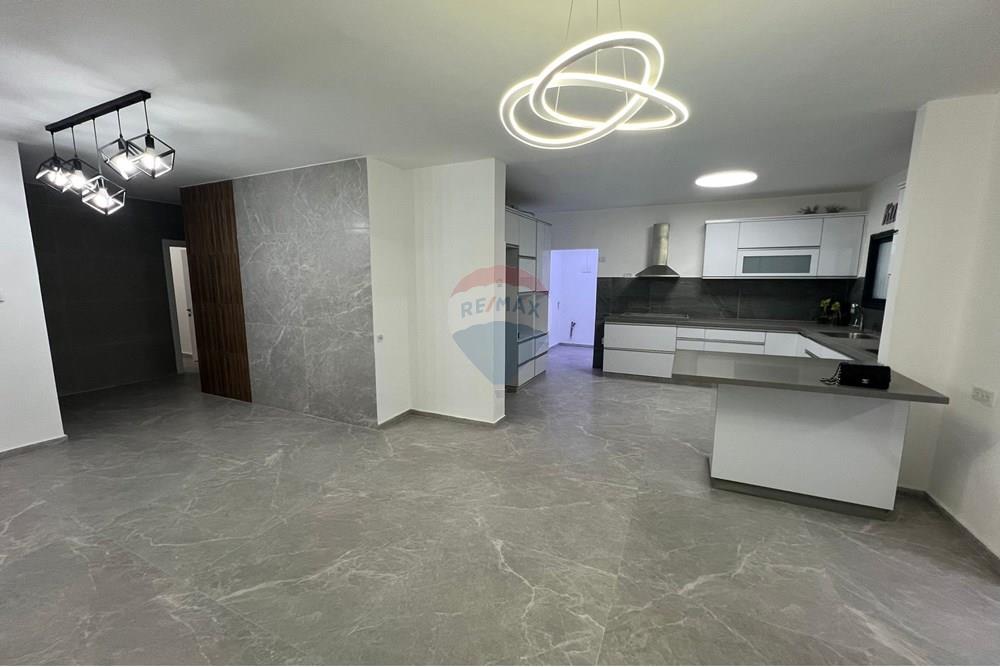 Apartment for Sale in נתיבות - Image 1