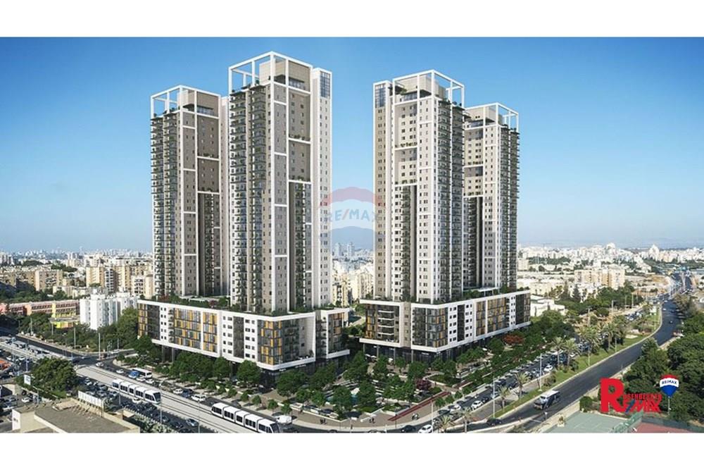 Apartment for Sale in Bat Yam - Image 1