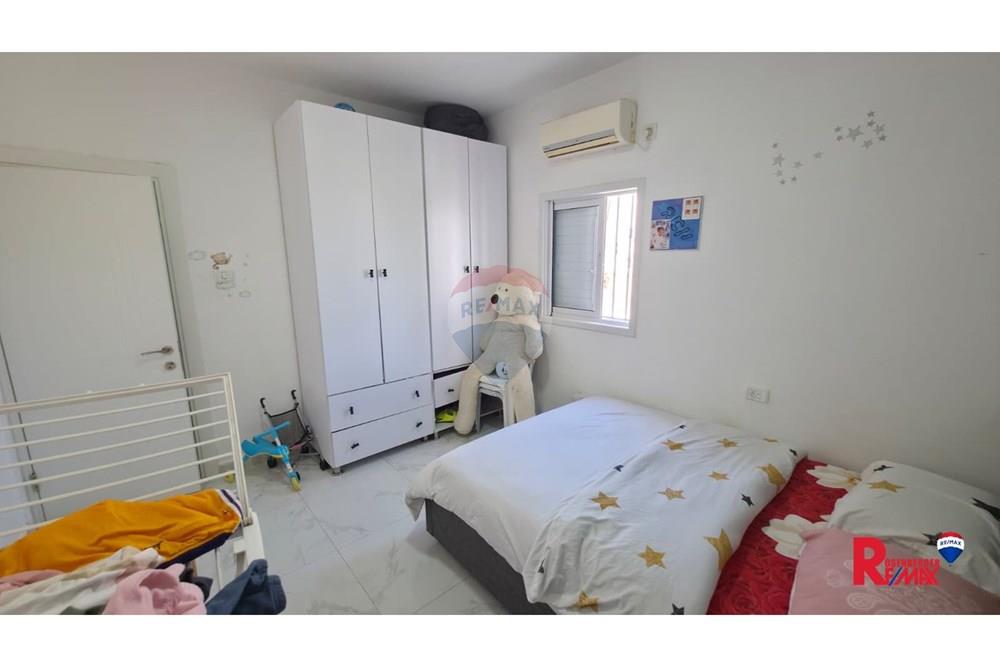 Apartment for Sale in Holon - Image 6