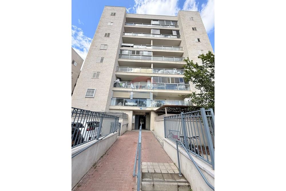 Apartment for Sale in Ramla - Image 1