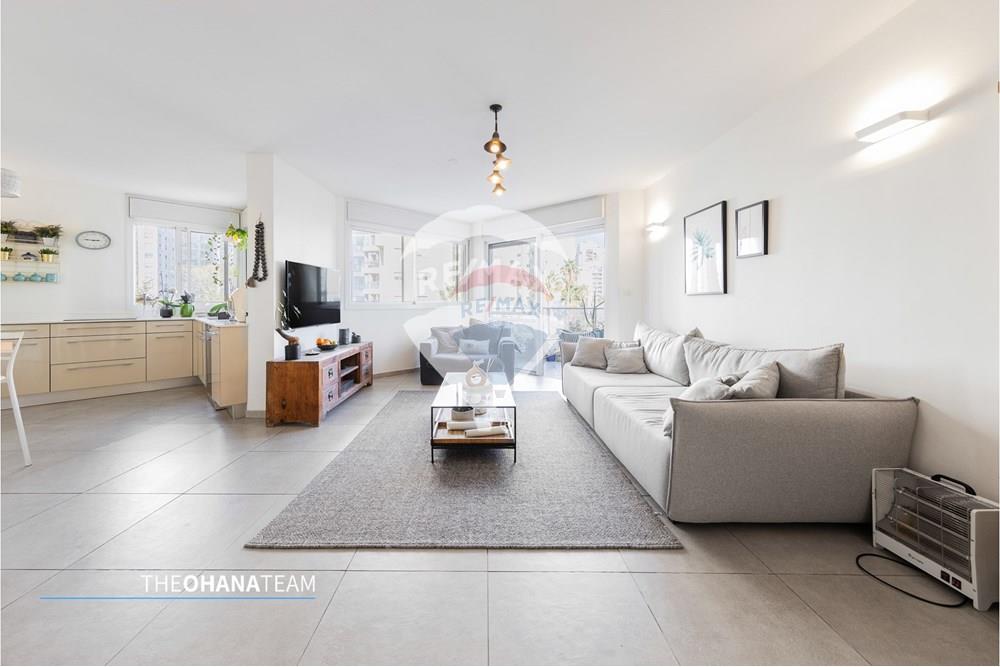 Apartment for Sale in Netanya - Image 1