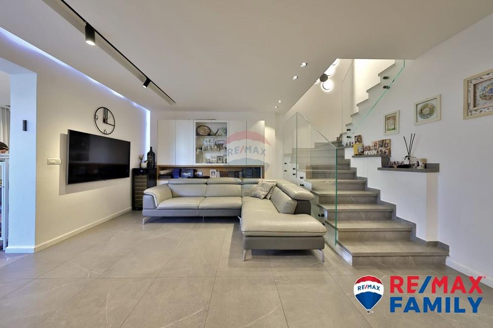 Apartment for Sale in קרית ביאליק - Image 4