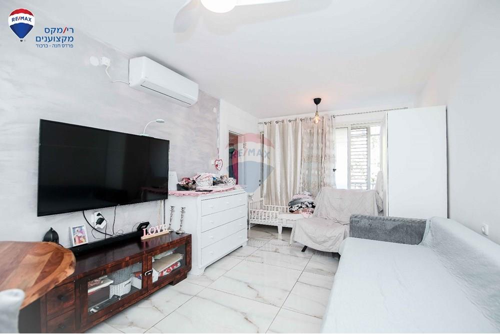 Apartment for Sale in בינימינה - Image 1