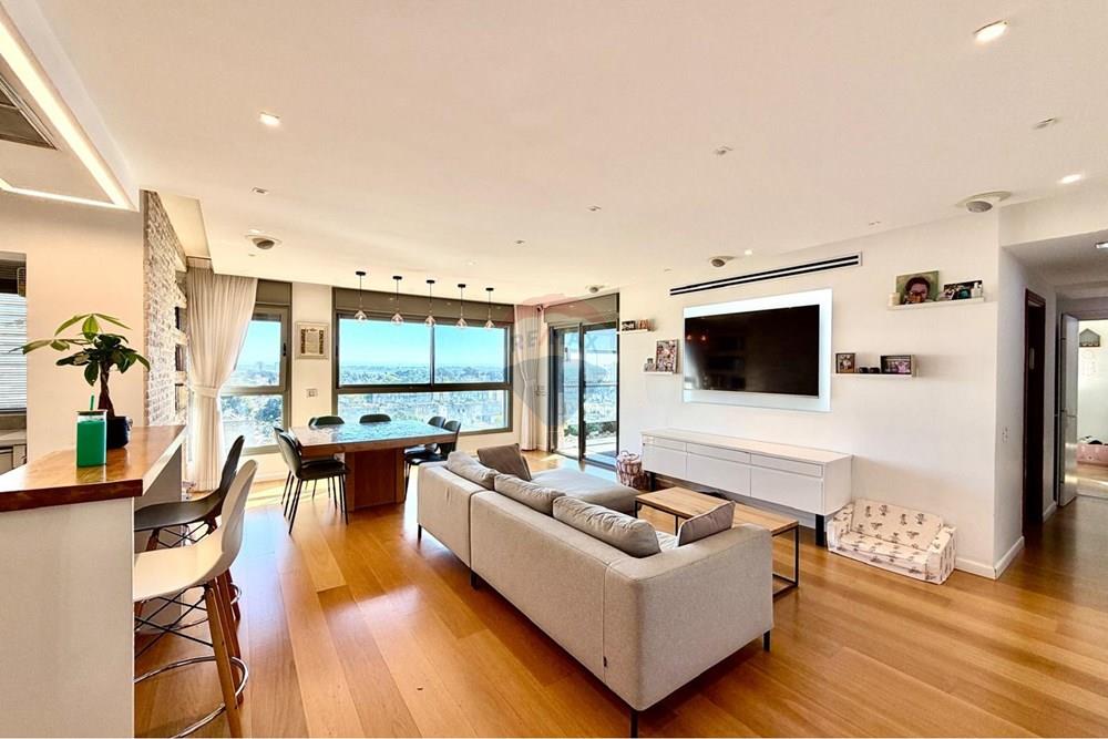 Apartment for Sale in Netanya - Image 1