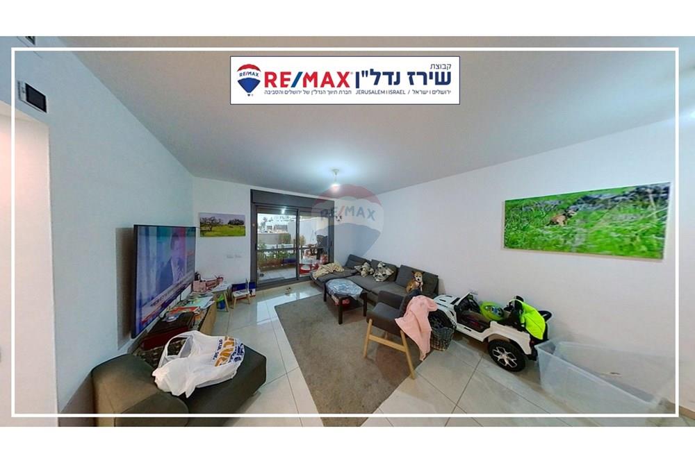 Apartment for Sale in מבשרת ציון - Image 5