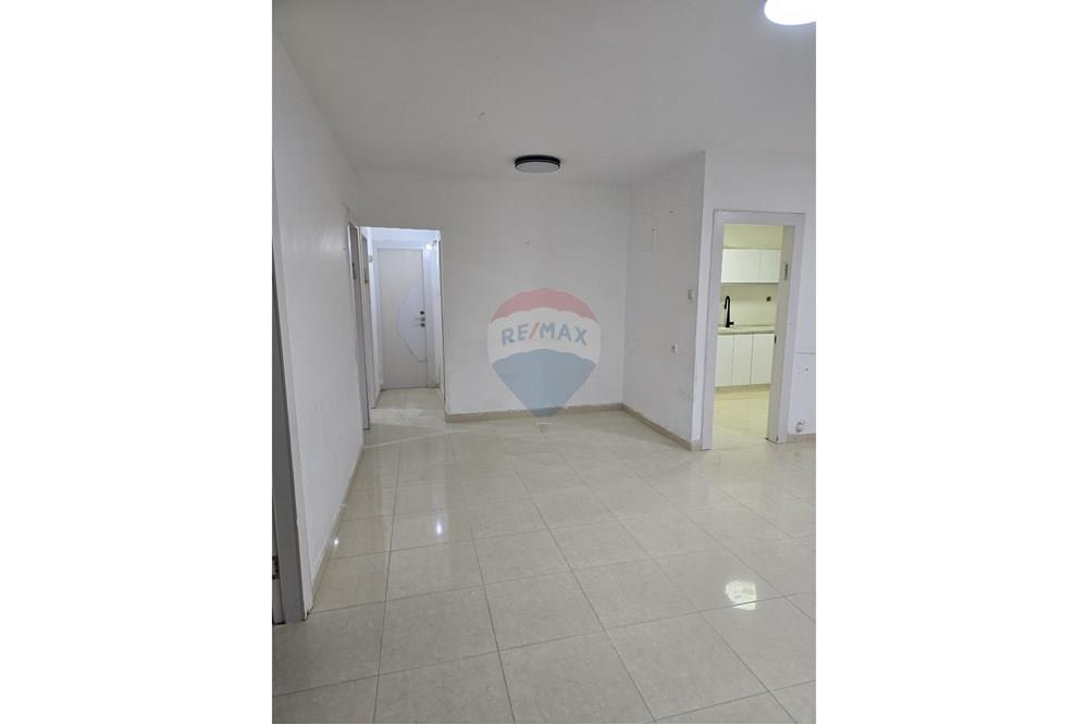 Apartment for Sale in Beer Sheva - Image 1