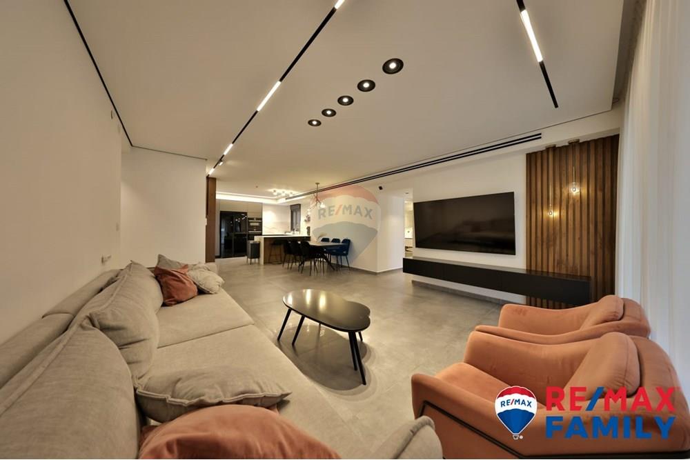 Apartment for Sale in קרית ביאליק - Image 1