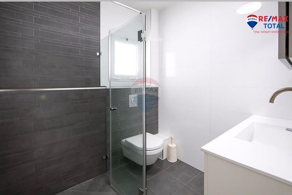 Apartment for Sale in Rishon LeZion - Image 5