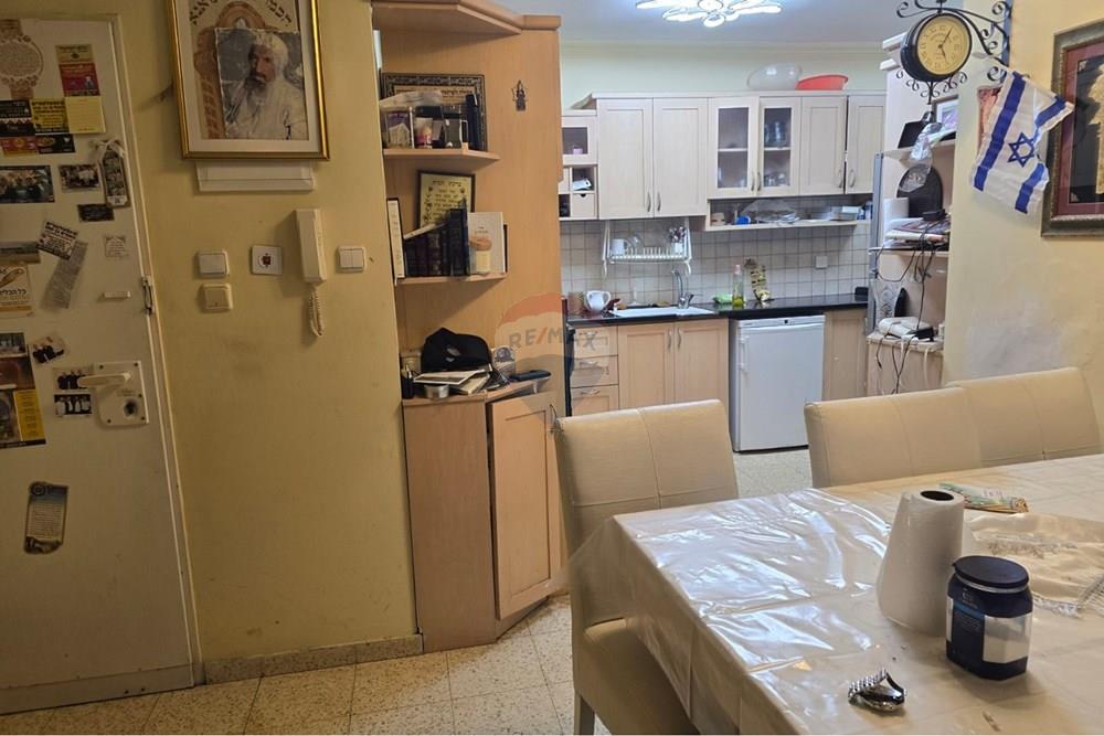 Apartment for Sale in Petah Tikva - Image 4