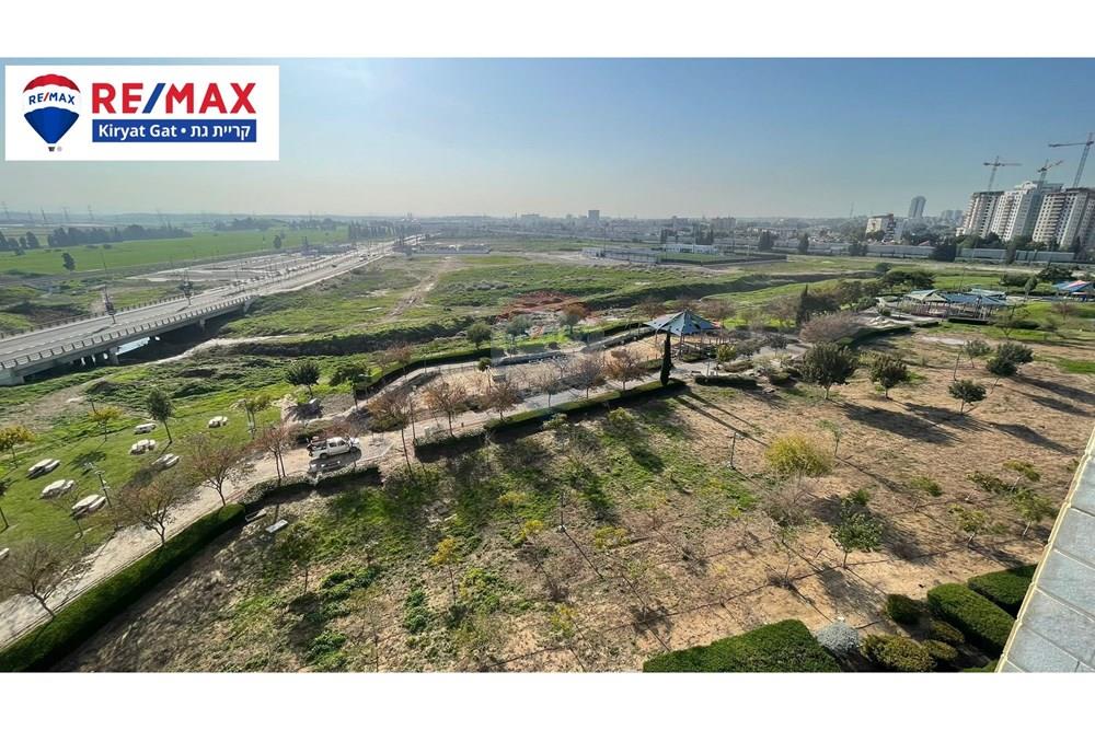 Apartment for Sale in קרית גת - Image 5