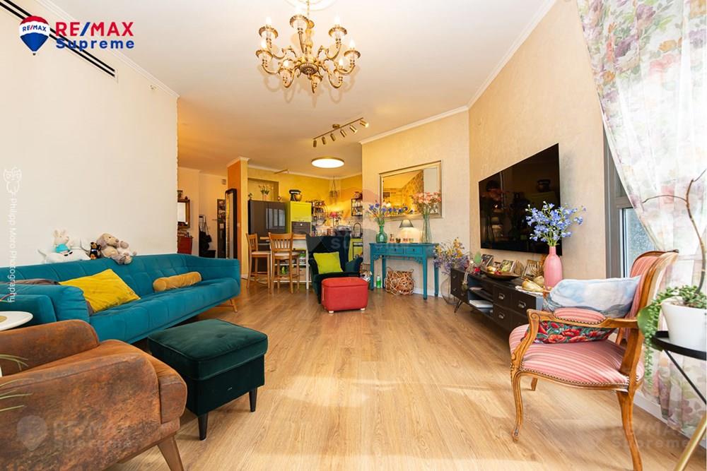 Apartment for Sale in נשר - Image 2