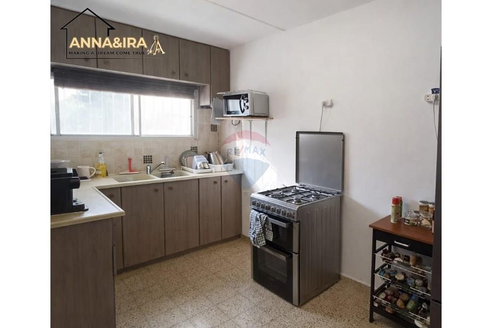 Apartment for Sale in מעלות - Image 2