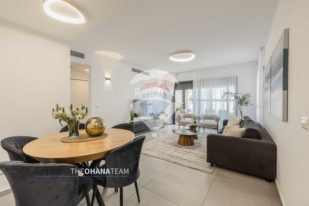 Apartment for Sale in Netanya - Image 2