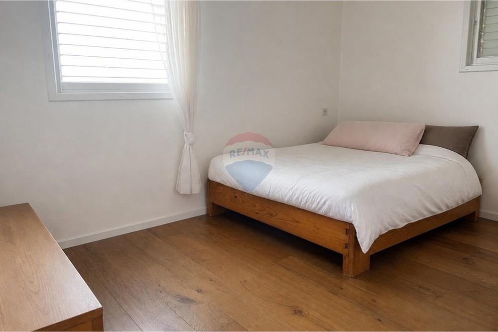 Apartment for Sale in Tel Aviv - Image 6