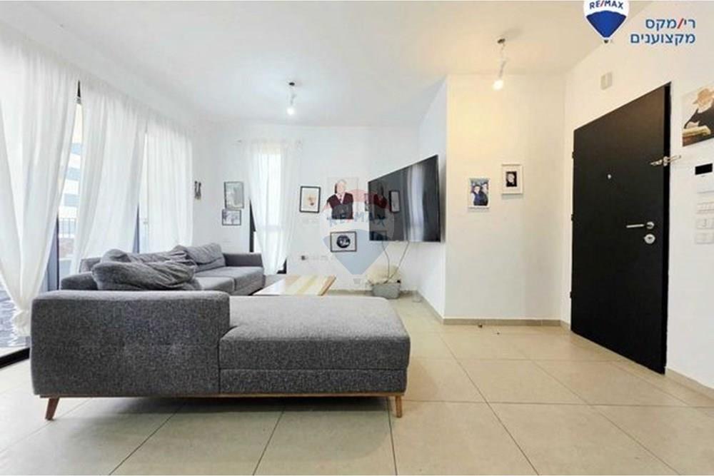 Apartment for Sale in Hadera - Image 7