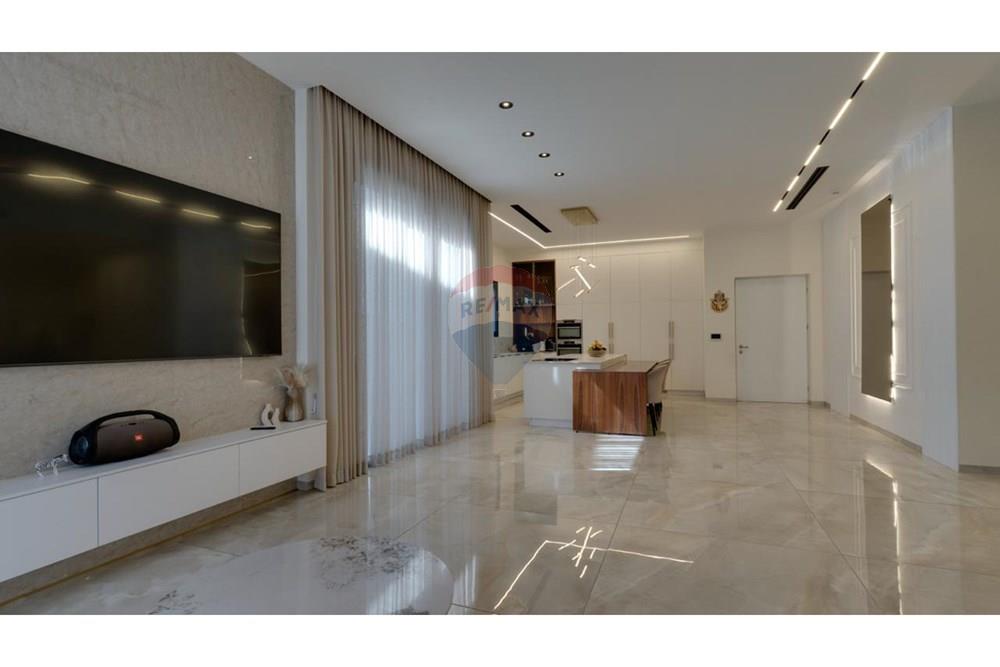 Apartment for Sale in Ofakim - Image 1