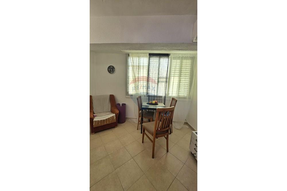 Apartment for Sale in Kiryat Yam - Image 3