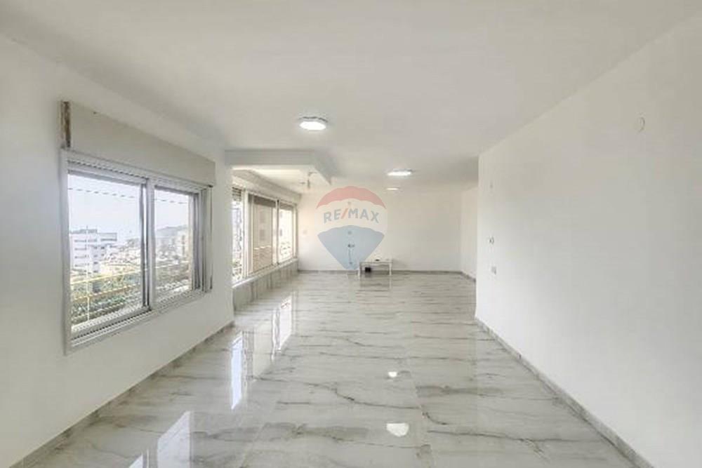 Apartment for Sale in Tiberias - Image 3