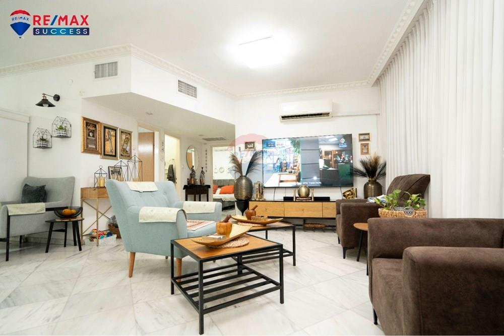 Apartment for Sale in Lod - Image 2