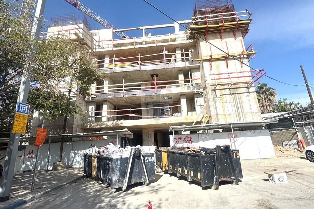 Apartment for Sale in Tel Aviv - Image 3